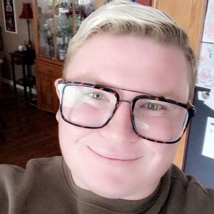 Meet your Posher, Dylan